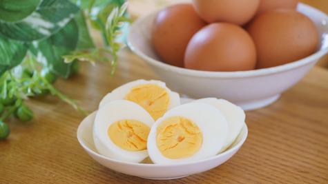 La mejor manera de obtener los beneficios del huevo es consumirlo sancochado. La mejor manera de obtener los beneficios del huevo es consumirlo sancochado.