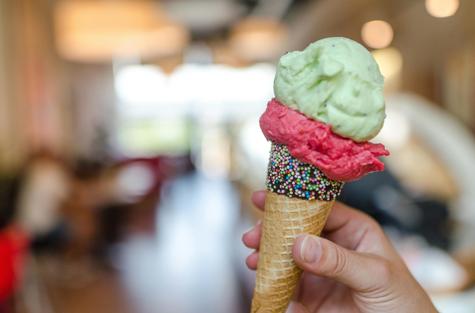 El helado se revaloriza como un aliado para pacientes oncológicos, mejorando su calidad de vida durante los tratamientos de cáncer.    
