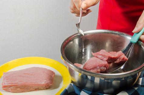 Además de mejorar la textura de las legumbres, suaviza la carne.    Además de mejorar la textura de las legumbres, suaviza la carne.