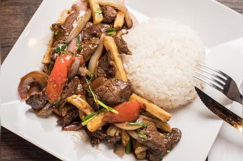 El lomo saltado resalta por su jugosidad y sazón única. Fuente: Shutterstock.    El lomo saltado resalta por su jugosidad y sazón única. Fuente: Shutterstock.