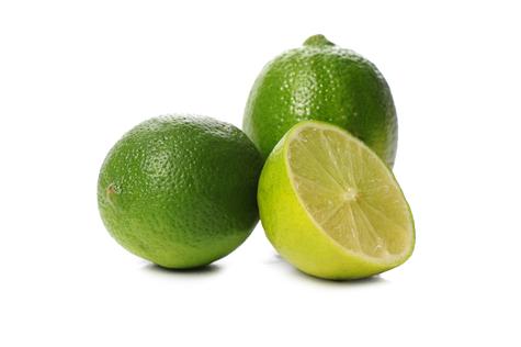 El limón mejora el sabor de pescados, mariscos, carnes, guisos o vinagretas.     El limón mejora el sabor de pescados, mariscos, carnes, guisos o vinagretas.