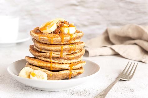 Panqueques con miel.    Panqueques con miel.