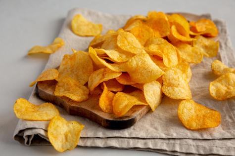 Papas fritas sin aceite.    Papas fritas sin aceite.