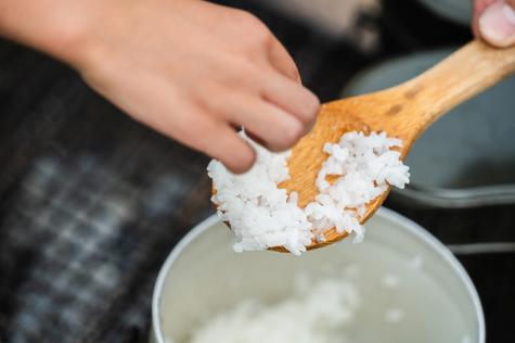 Lava muy bien el arroz y evita consumir arsénico.    Lava muy bien el arroz y evita consumir arsénico.