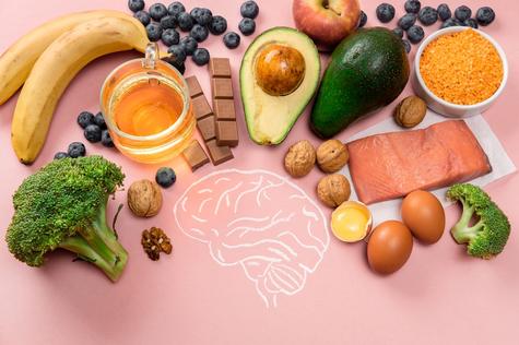 La ingesta de ciertos alimentos, aporta vitaminas y nutrientes. Fuente: Shutterstock. La ingesta de ciertos alimentos, aporta vitaminas y nutrientes. Fuente: Shutterstock.