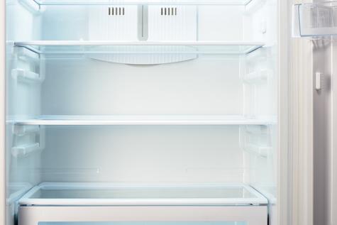 Es recomendable mantener el interior del refrigerador lo más lleno posible Es recomendable mantener el interior del refrigerador lo más lleno posible