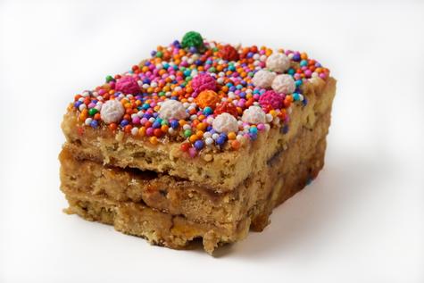 El turrón infaltable en el mes morado.    El turrón infaltable en el mes morado.