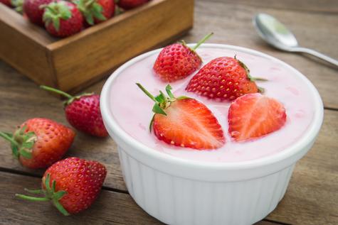 Las marcas comerciales de yogurt son altos en azúcar. Las marcas comerciales de yogurt son altos en azúcar.