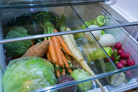 Aquí es recomendable almacenar las verduras por separado. Aquí es recomendable almacenar las verduras por separado.