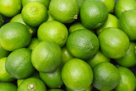 La acidez del limón es perfecta para rebajar el picante.    La acidez del limón es perfecta para rebajar el picante.