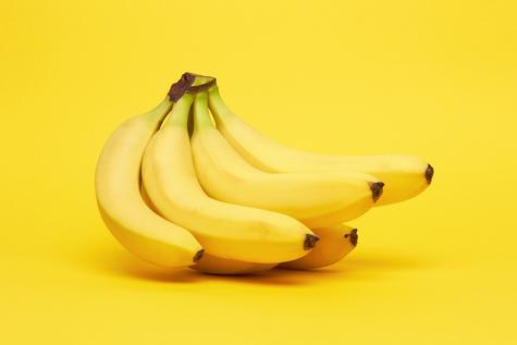 Los plátanos en el refrigerador se vuelven menos apetecibles. Los plátanos en el refrigerador se vuelven menos apetecibles.