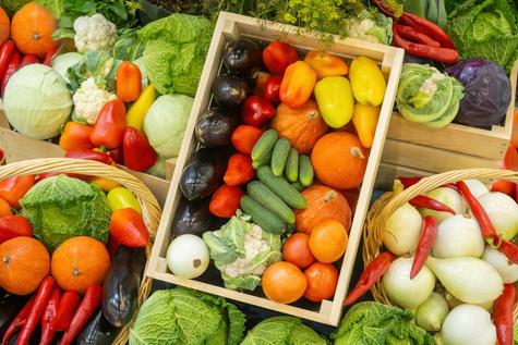 Estudios como el American Gut Project indican que una dieta rica en diferentes colores fortalece la microbiota y ayuda a prevenir inflamaciones crónicas.    