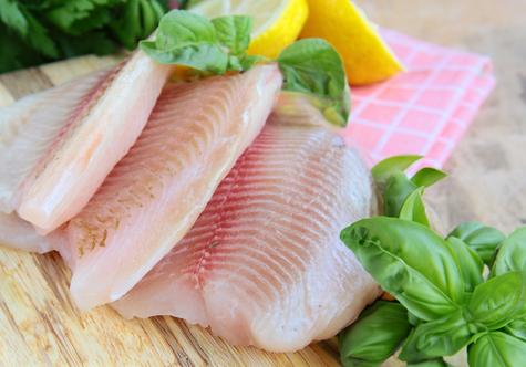 Para reducir el olor del pescado solo necesitas leche o vinagre.    Para reducir el olor del pescado solo necesitas leche o vinagre.