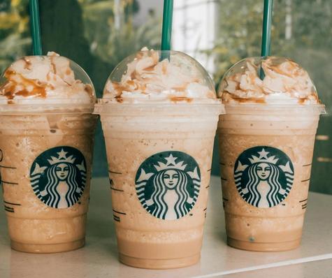 Starbucks presentó perdidas el primer trimestre del 2025.   