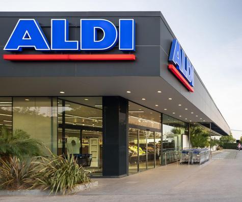 La cadena de supermercados Aldi comenzará a cobrar el ingreso a sus clientes.   