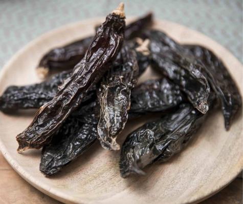 Ají panca peruano.    Ají panca peruano.