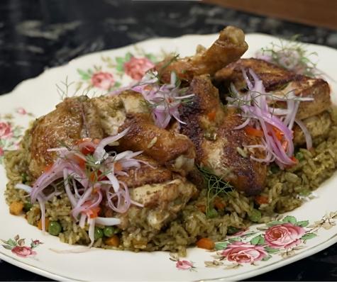 Arroz con pollo.   