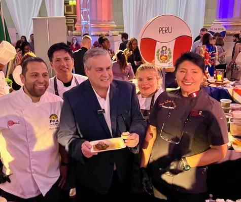 Perú destacó por su gastronomía diversa en Embassy Chef Challenge 2025. Perú destacó por su gastronomía diversa en Embassy Chef Challenge 2025.