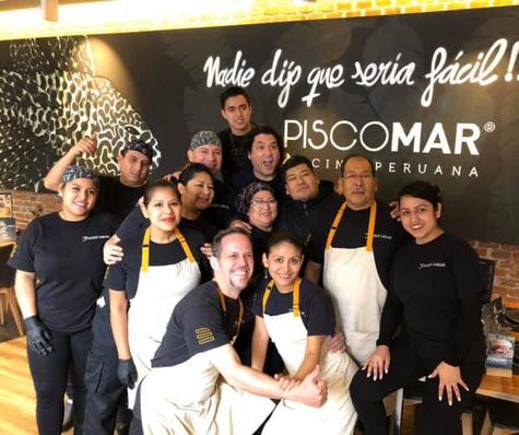 Restaurante "Pisco Mar".    Restaurante "Pisco Mar".