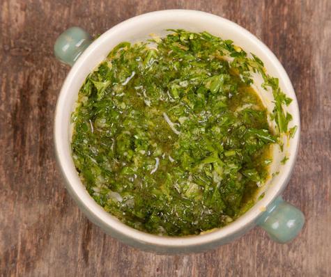 Aderezo con perejil. Aderezo con perejil.