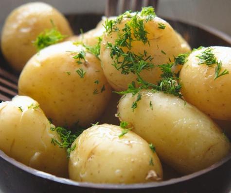 Lo mejor es consumir papas hervidas.   