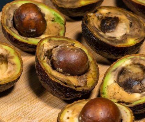 Palta oxidada.    Palta oxidada.