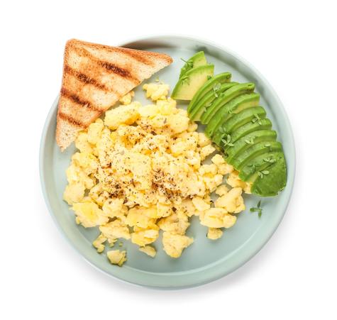 Los huevos revueltos con palta ayudan a mantener la piel firme y saludable.      Los huevos revueltos con palta ayudan a mantener la piel firme y saludable. 