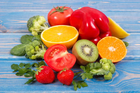 Los colores brillantes y encendidos en las frutas y verduras son garantía de vitamina C.    