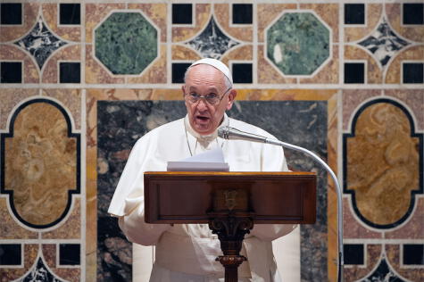 El papa Francisco pide que la abstinencia no solo se restrinja al consumo de carne, sino a evitar otras prácticas poco sanas.    