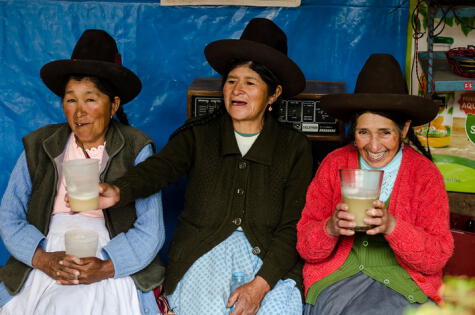 La chicha es una bebida que forma parte de la tradición de las comunidades andinas.   