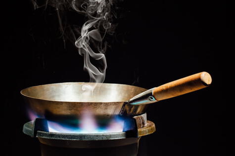Curar el wok garantiza su correcto funcionamiento.    