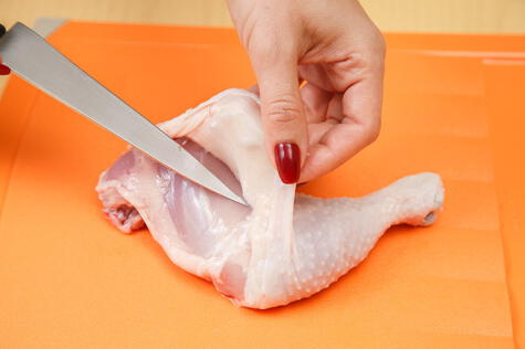 Retirar la piel del pollo no siempre es sinónimo de comida saludable.    