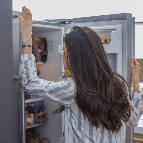  Abrir y cerrar la puerta del refrigerador con frecuencia, incrementa el consumo de energía   