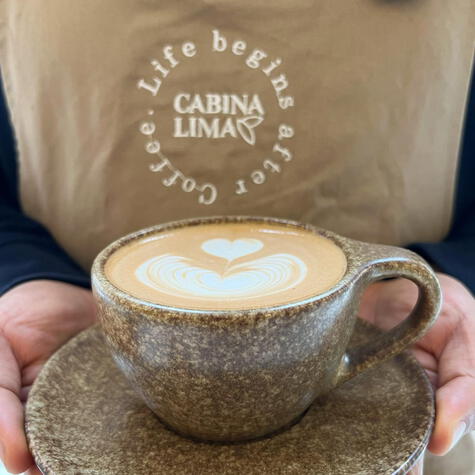 Cabina Lima ofrece creaciones que combinan cacao y café   