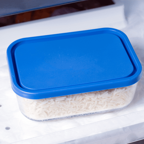 Para que el arroz sea más saludable debes almacenarlo en el refrigerador.   