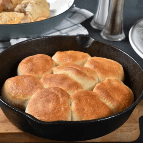 Para ablandar el pan duro puedes utilizar la sartén, el horno y la freidora de aire.   