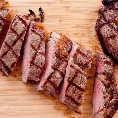La tradición católica establece abstenerse de comer carne durante Viernes Santo.   