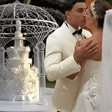 Torta de bodas de Alejandra Baigorria y Said Palao.   