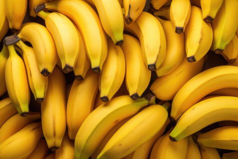 El plátano amarillo tiene fibra y bajo nivel de azúcar. El plátano amarillo tiene fibra y bajo nivel de azúcar.