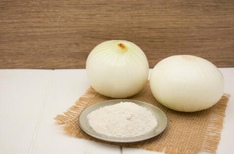 Puedes usar el polvo de la cáscara de la cebolla para sazonar. Puedes usar el polvo de la cáscara de la cebolla para sazonar.