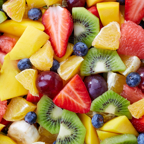 Incorporar frutas en tu dieta puede ayudar a tener un corazón sano. Incorporar frutas en tu dieta puede ayudar a tener un corazón sano.