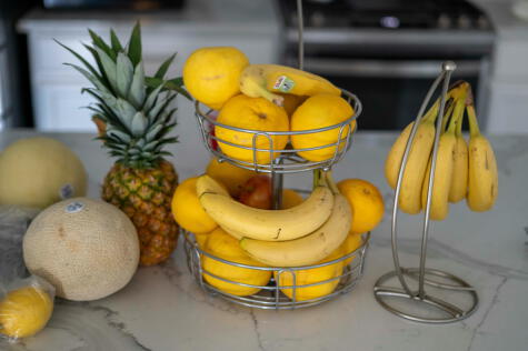 El plátano, una fruta presente en desayunos y postres, es altamente nutritiva. Fuente: Pexels.   