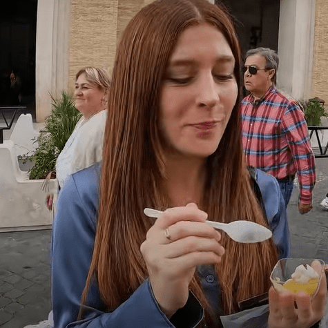 Extranjeros quedaron fascinados al probar la causa limeña. Extranjeros quedaron fascinados al probar la causa limeña.