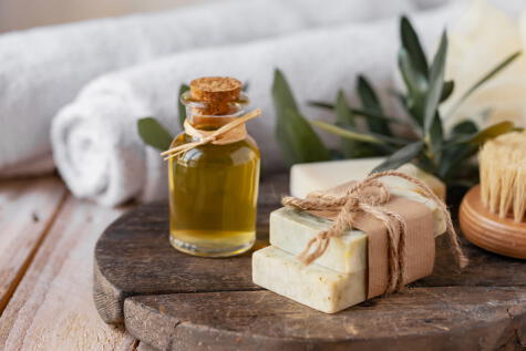 Jabón casero y natural, elaborado con aceite. Jabón casero y natural, elaborado con aceite.