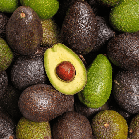 El mejor truco para evitar que la palta se oxida es manteniéndola con el carozo. El mejor truco para evitar que la palta se oxida es manteniéndola con el carozo.