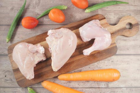 Además, es fundamental desinfectar las manos tras manipular el pollo y utilizar utensilios individuales para evitar la contaminación cruzada. Además, es fundamental desinfectar las manos tras manipular el pollo y utilizar utensilios individuales para evitar la contaminación cruzada.