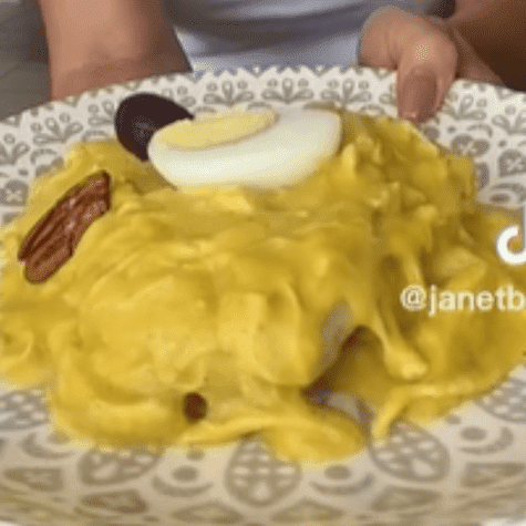 Ají de gallina saludable de Janet Barboza. Ají de gallina saludable de Janet Barboza.