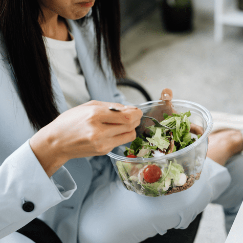 Planificar tus comidas con anticipación evita decisiones impulsivas y promueve una alimentación más saludable. Planificar tus comidas con anticipación evita decisiones impulsivas y promueve una alimentación más saludable.
