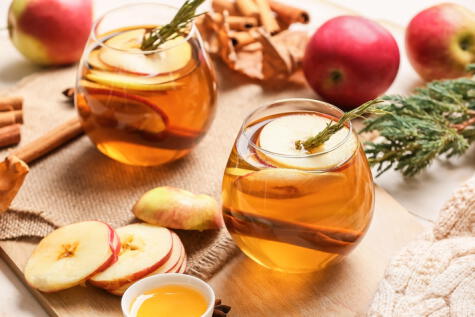 La canela, además de su aroma, podría contribuir a la regulación del azúcar en sangre y aliviar malestar digestivo. La canela, además de su aroma, podría contribuir a la regulación del azúcar en sangre y aliviar malestar digestivo.