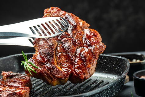 La carne de cerdo tiene proteínas y minerales.   